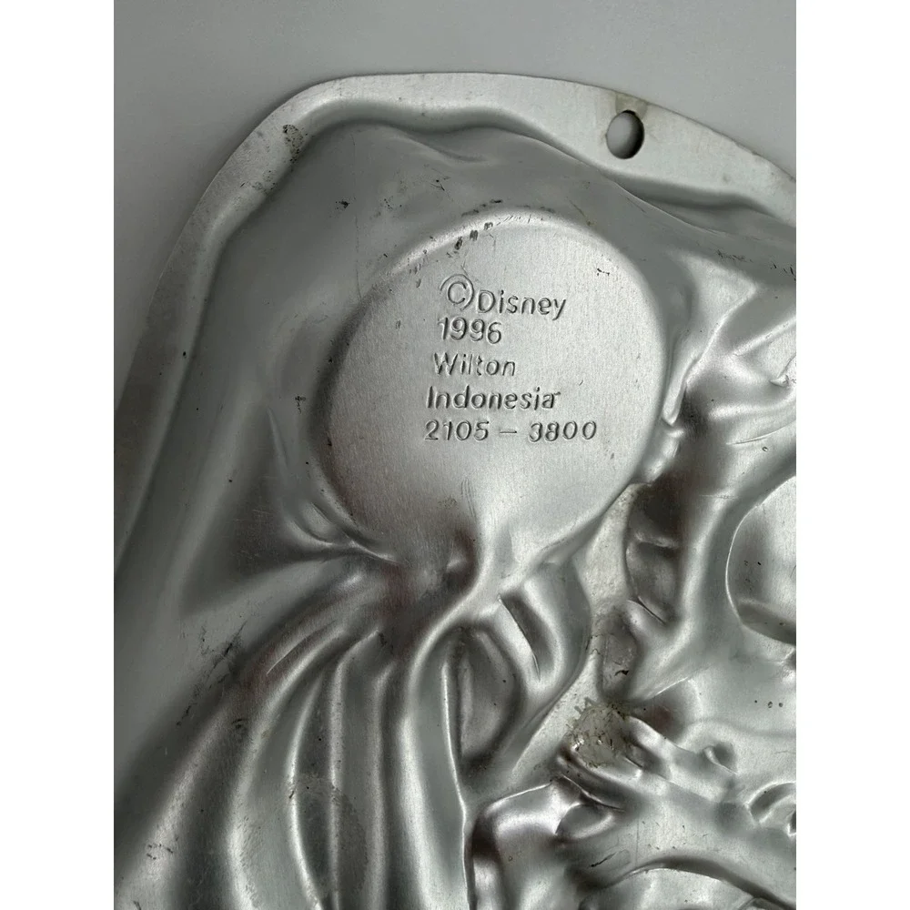 Vintage 1996 Disney Esmeralda Hunchback Notre Dame Wilton Cake Pan‎ 2105-3800